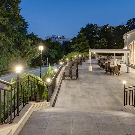 Continental غولدن ساندز