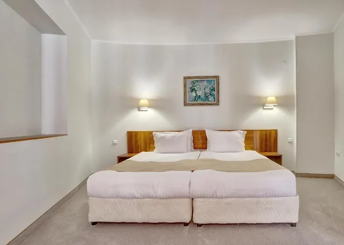 Continental גולדן סנדס