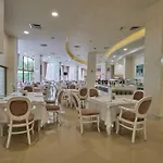 Continental 4* Aranyhomok