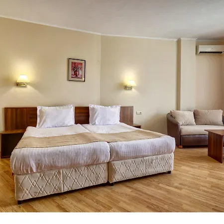 Continental Hotell 4*